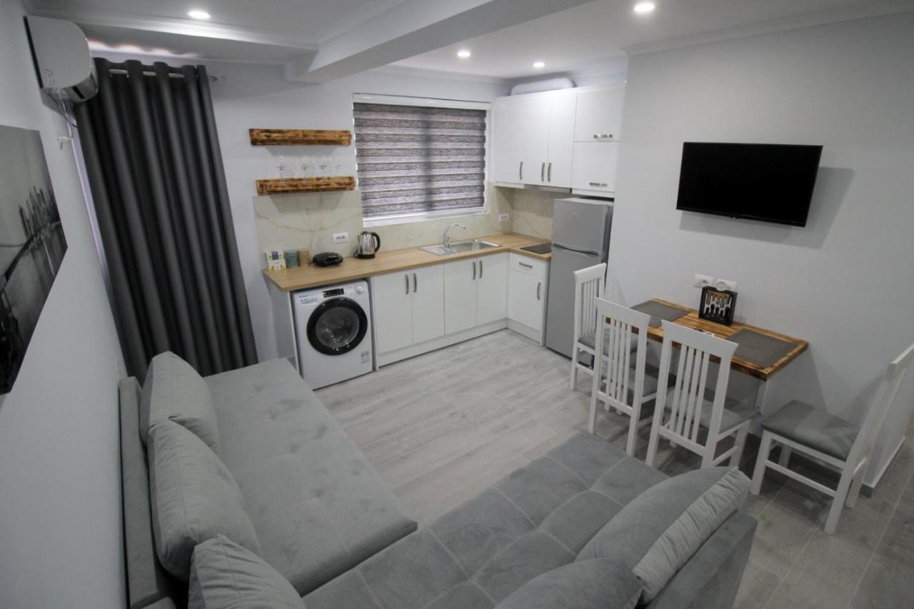 J&M Luxury Apartments Saranda Ngoại thất bức ảnh