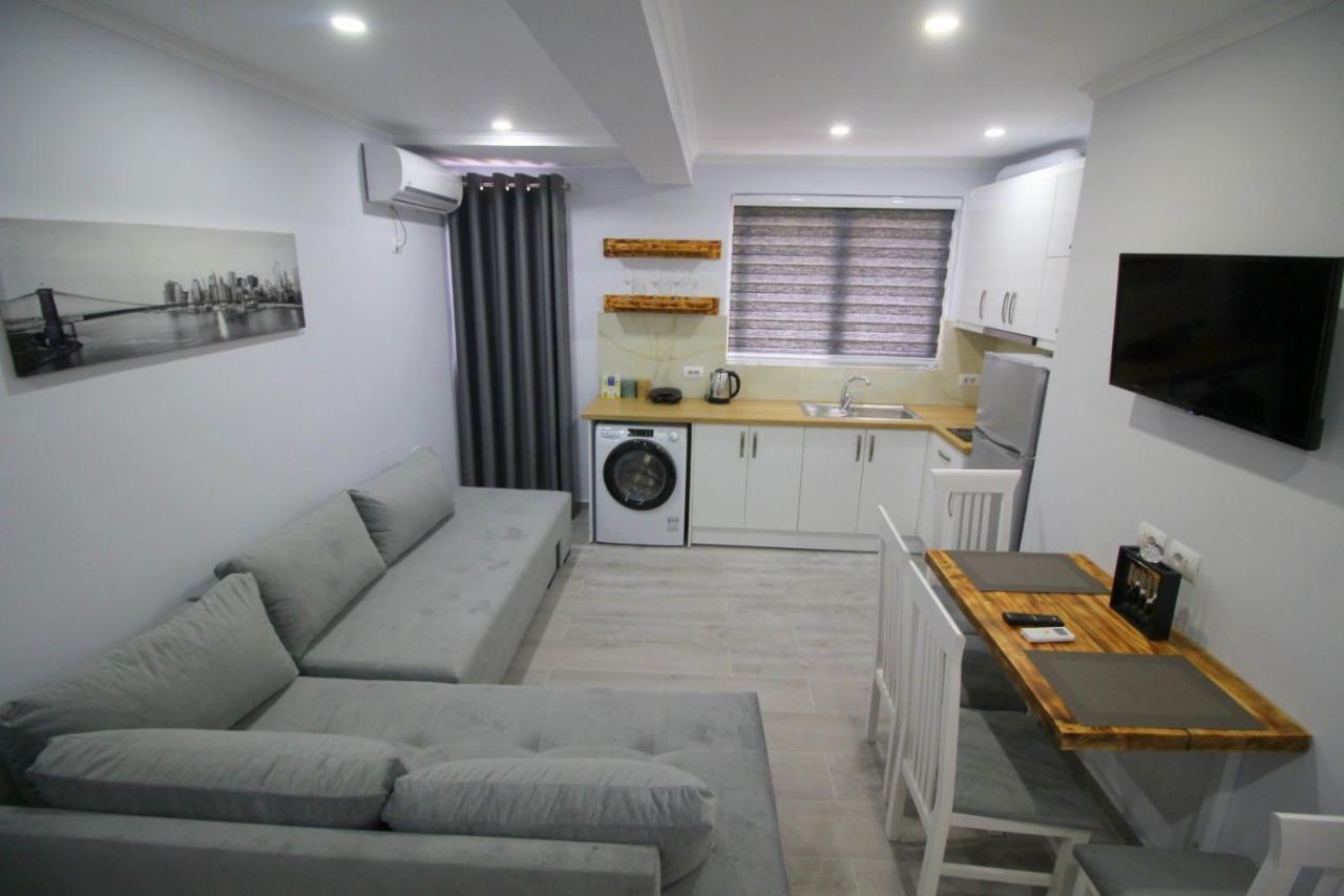 J&M Luxury Apartments Saranda Ngoại thất bức ảnh