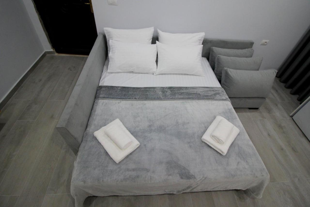 J&M Luxury Apartments Saranda Ngoại thất bức ảnh